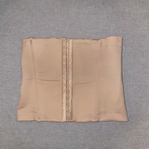 Skims waist trainer size s